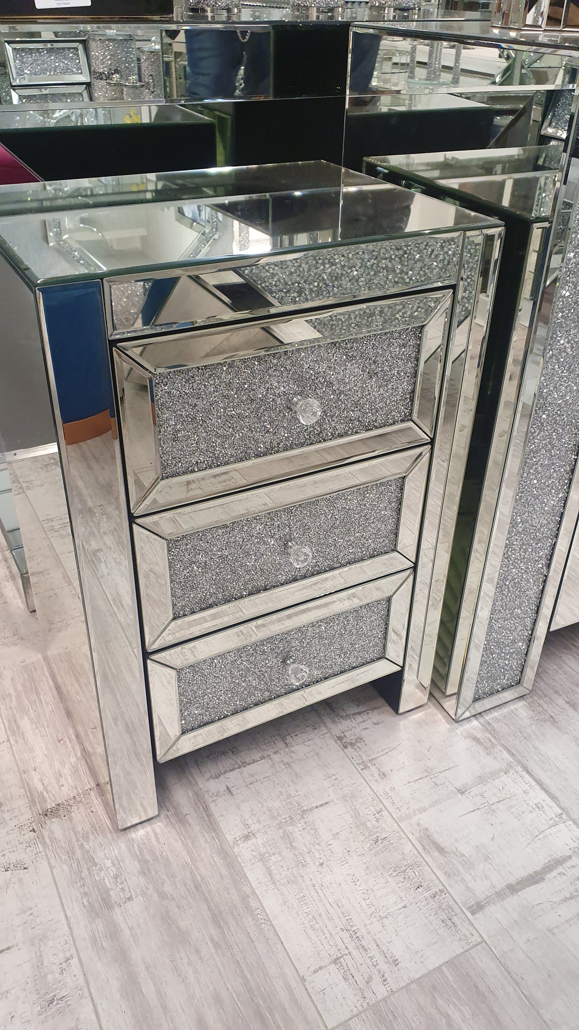 Crushed Mirror Diamond 3 Drawers Bedside Table