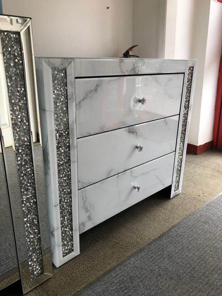 White Marbled Diamond Crush Chest Of Drawers