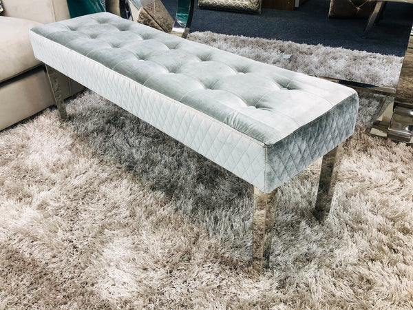 Majestic Plush Velvet Silver HQ Bench