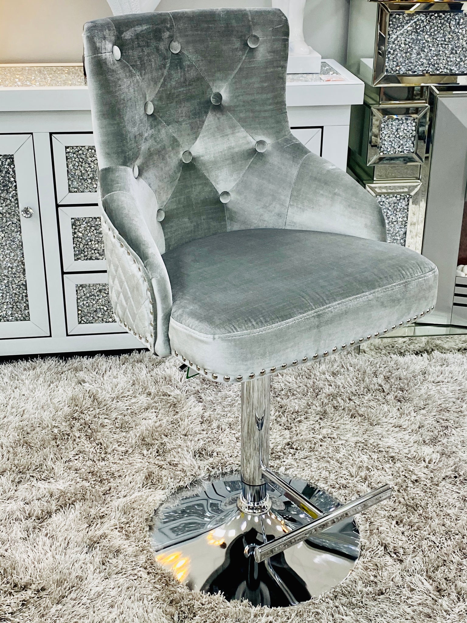 Majestic Plush Velvet Silver HQ Bar Stool