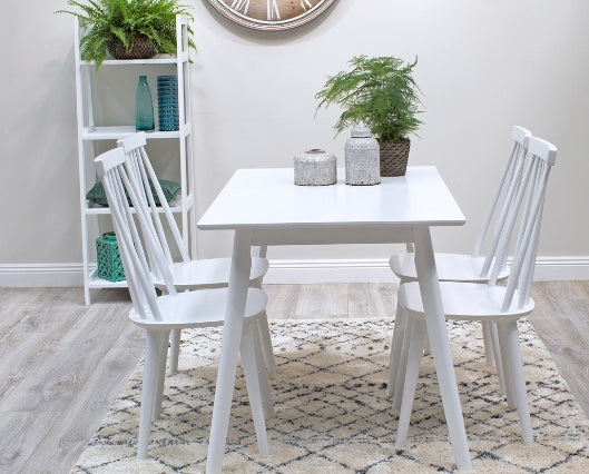 Isla Dining Table

WHITE OR BLACK+4 DINNING CHAIR'S