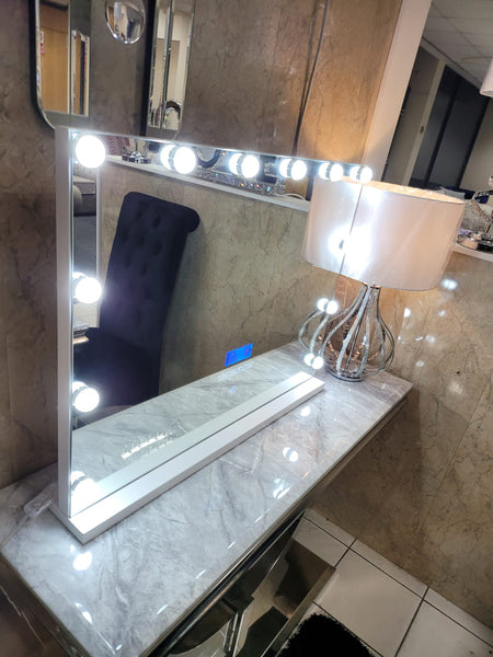 Hollywood Mirror with Bluetooth Speaker / Wall Mirror