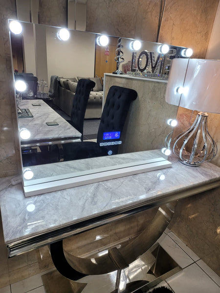 Hollywood Mirror with Bluetooth Speaker / Wall Mirror